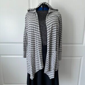 Grey & White Stripped Open Hoodie Sweater w/Pockets, size XL